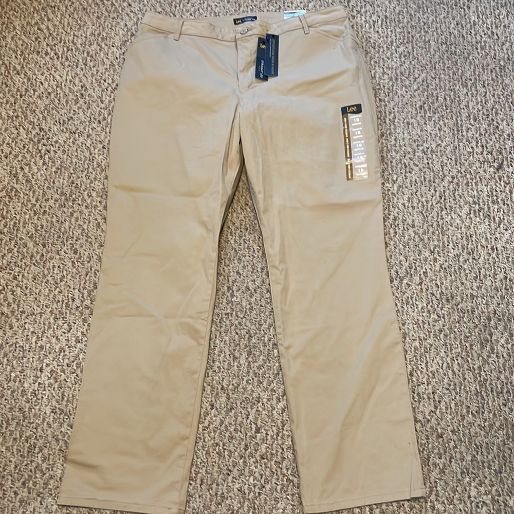 Women’s Lee Relaxed Straight Leg Pants Size 18